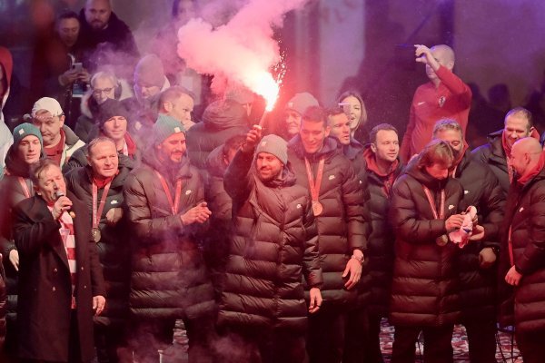 Prljavo kazalište na dočeku Vatrenih