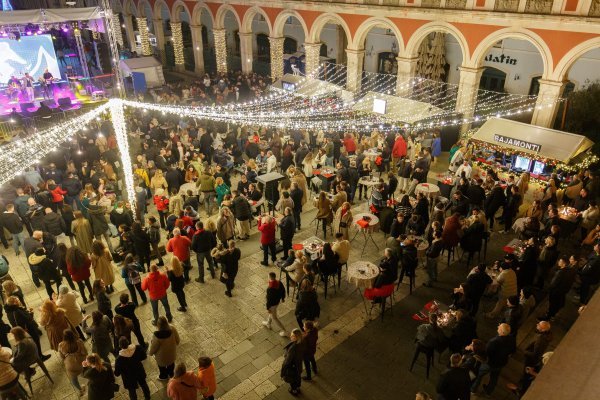 Advent na Prokurativama