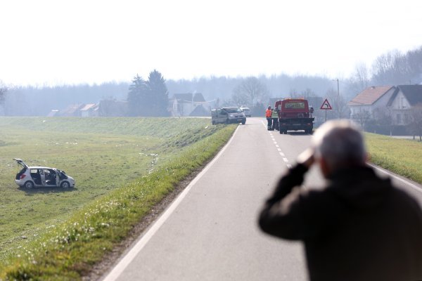 Iz rijeke Save kod Slavonskog Broda izvučen automobil u kojem je pronađeno tijelo
