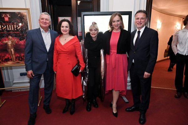 Iva Hraste Sočo, Anja Šovagović Despot, Sonja i Gordan Jandroković