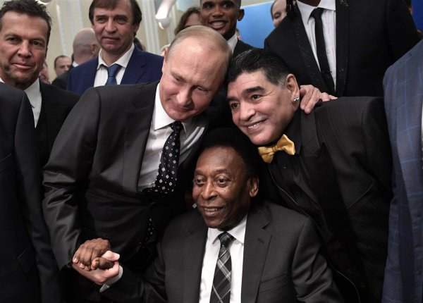 Vladimir Putin, Pele i Maradona