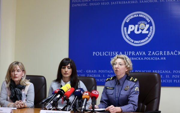 Konferencija za medije u PU zagrebačkoj o stravičnom ubojstvu na Peščenici