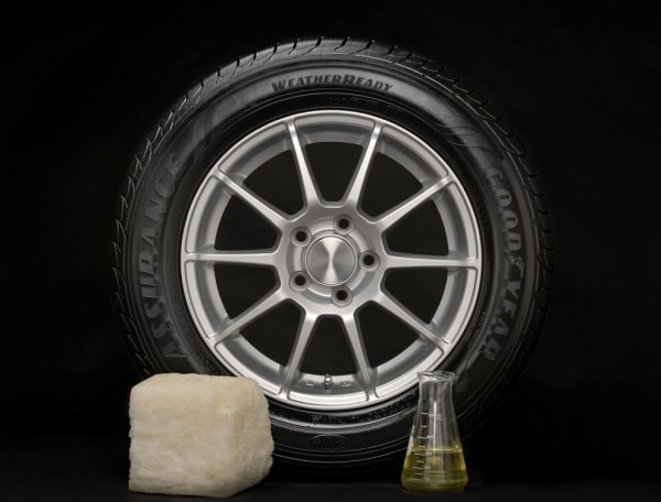 Goodyear Assurance WeatherReady guma sa sojinim uljem