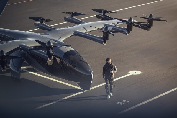 Stellantis će s Archerom graditi Midnight eVTOL zrakoplov