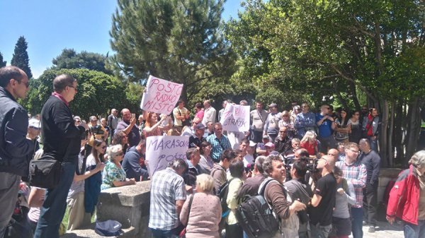 Prosvjed protiv 'uhljeba' (1)