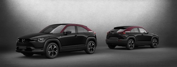 U siječnju 2023. je predstavljen model Mazda MX-30 e-Skyactiv R-EV, no iako mu je pogon kotača na elektromotor, za punjenje baterija se koristi i rotacijski benzinski motor