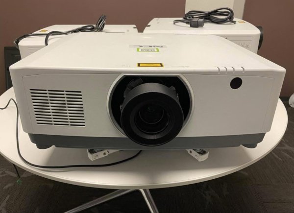 Rasprodaja predmeta u Twitteru