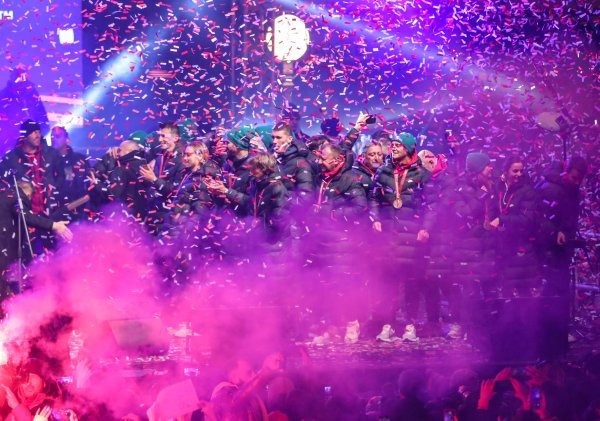 Doček Vatrenih u Zagrebu na glavnom zagrebačkom Trgu