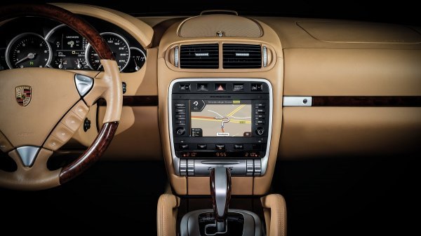 Porsche Classic Communication Management Plus ugrađen u prvu generaciju Cayennea