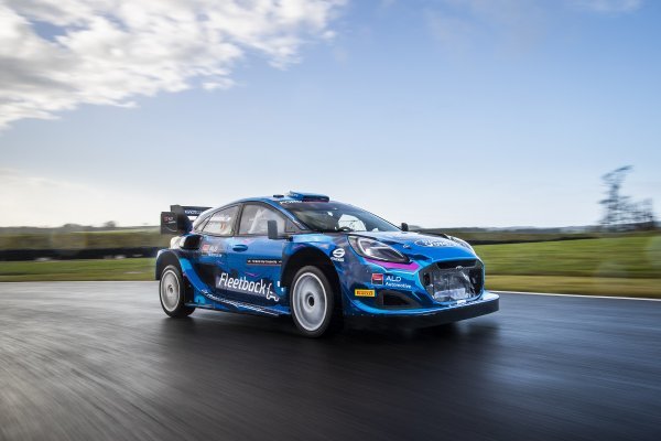 Treći bolid Ford Puma Hybrid Rally1 koji vozi Grk Jourdan Serderidis