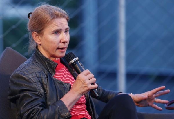 Lionel Shriver Pixsell