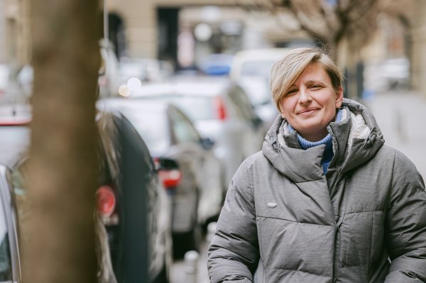 'Neustrašivost je pogledati sve svoje demone u oči, i onda ih pobacati van, jednog po jednog. Neustrašivost je i znati da su svi ti demoni ovdje zauvijek, ali svejedno hvatati dan po dan, pobjeđivati dan po dan'