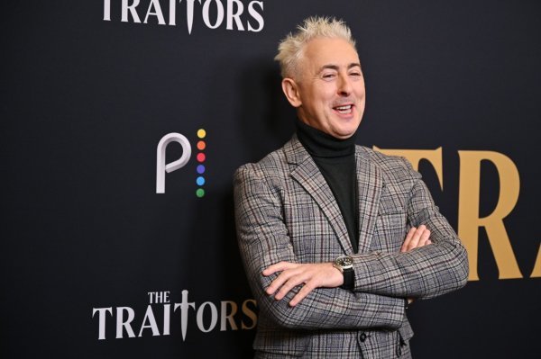 Alan Cumming