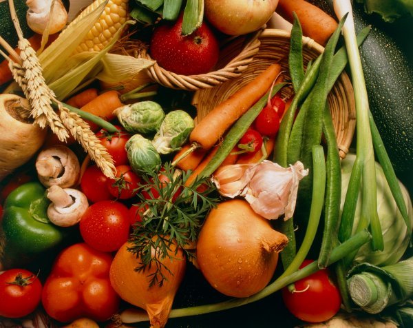 Obroke obogatite sa što više povrća, voća i cjelovitih žitarica te smanjite unos mesa i masnoća
