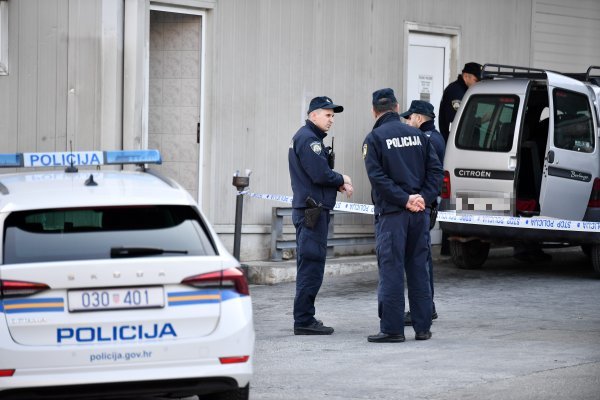 Eksplozija u skladištu u Knežici