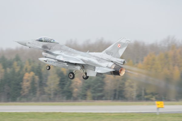 Borbeni lovac F-16