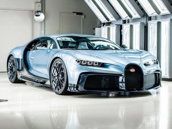 Bugatti Chiron Profilée je na aukciji kuće RM Sotheby’s postigao rekordnu cijenu od 9.792.500 eura