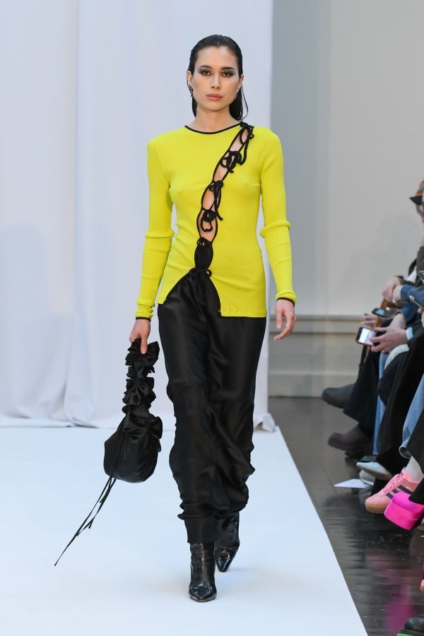 Kopenhagen Fashion Week - žute kombinacije