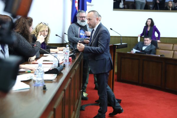 Odbori o porastu broja transrodne djece i mladih ljudi U RH