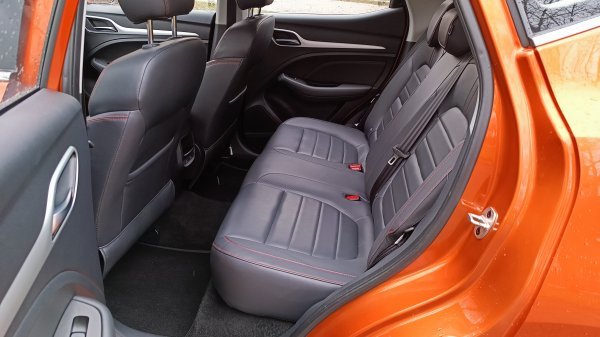 MG ZS XCLE 1.0 A/T Luxury