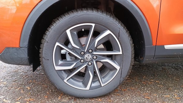 MG ZS XCLE 1.0 A/T Luxury