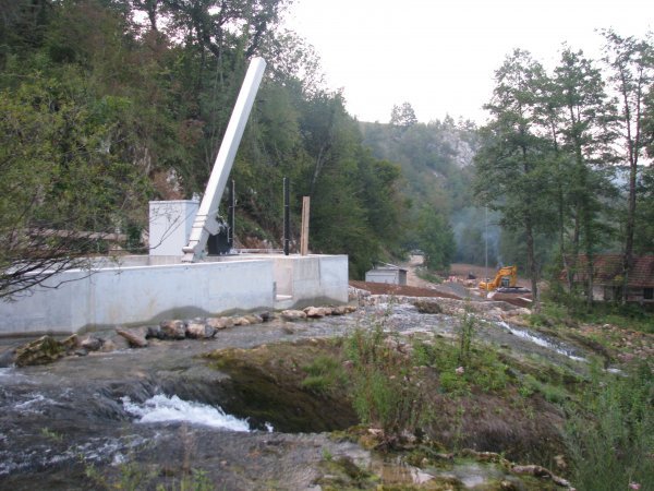 Izgradnja male hidroelektrane na slapu Šušnjar na Mrežnici  