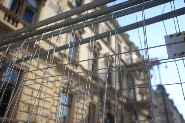 Dio zgrade urušio se tijekom radova