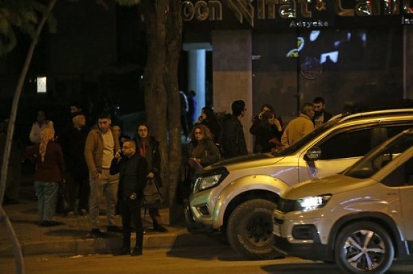 Dva nova snažna potresa pogodila jug Turske