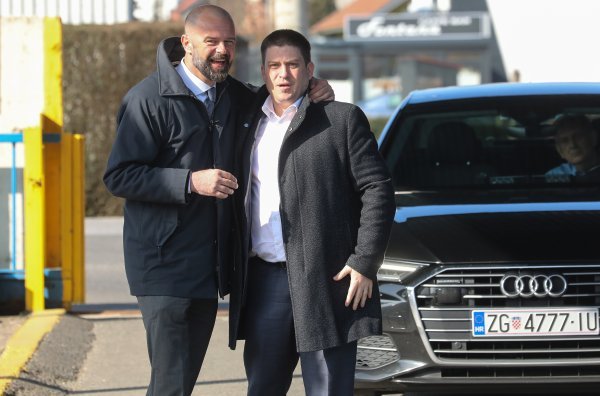 Tomašević na predstavljanju preostalih 20 isporučenih niskopodnih autobusa ZET-a