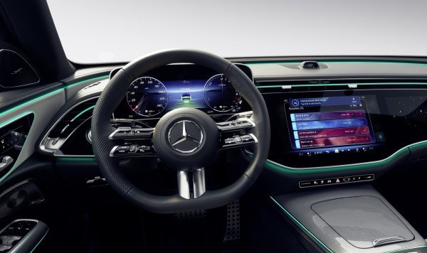 Mercedes najavio novu E-klasu predstavljanjem detalja njegove kabine