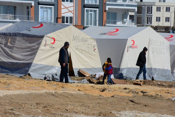 Šatori Crvenog polumjeseca u Turskoj