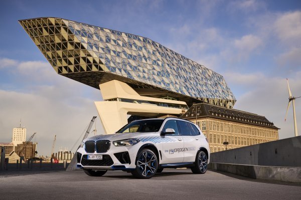 BMW iX5 Hydrogen: pilot flota izlazi na cestu