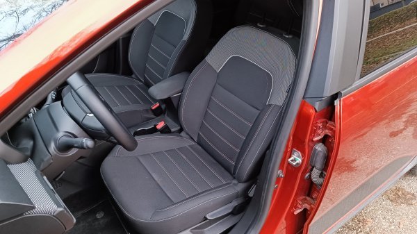 Dacia Jogger Extreme 1.0 TCe 110, 7 sjedala