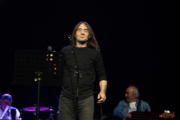 Dado Topić