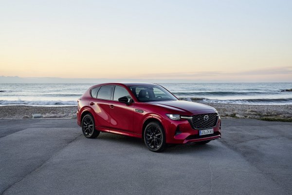 Mazda CX-60, Homura, Soul Red Crystal