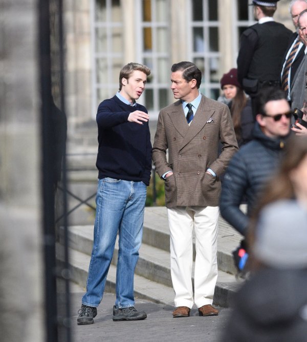 Dominic West i  Ed McVey
