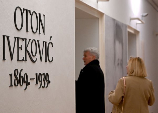 Retrospektiva Oton Iveković