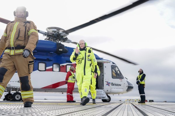Von der Leyen i Stoltenberg na najvećoj svjetskoj platformi za bušenje plina u Sjevernom moru