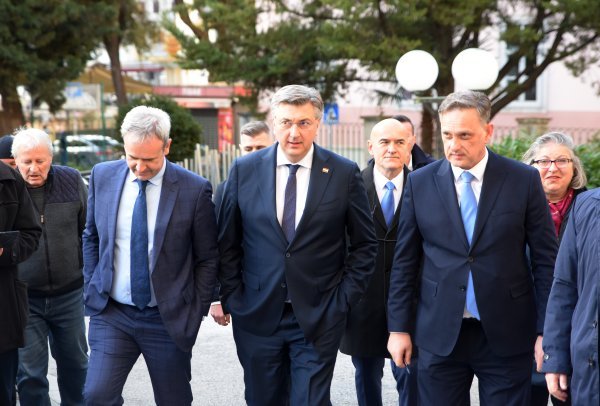 Andrej Plenković u Puli na skupu HDZ-a