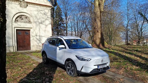 MG ZS EV Comfort Standard Range