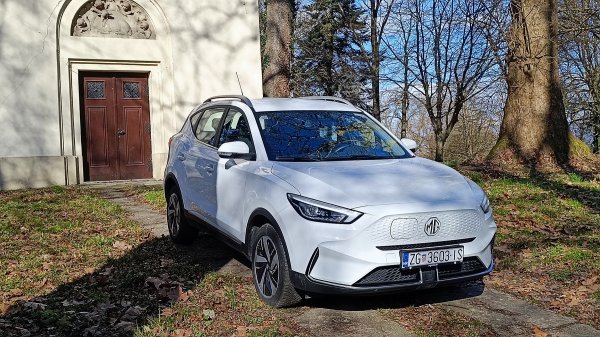 MG ZS EV Comfort Standard Range