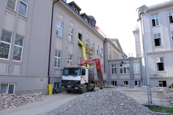 Zagreb: U tijeku je obnova zgrade Medicinskog fakulteta