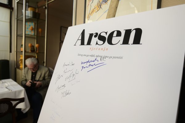 Predstavljena knjiga 'Arsen - Sjećanja' Diane Šetka