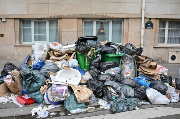 Nastavljaju se prosvjedi i štrajkovi diljem Francuske