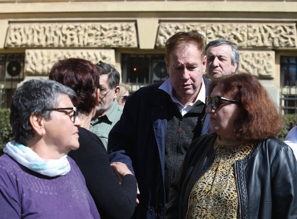 Šibenik: Mirni prosvjed i konferencija za medije vezano uz stečaj Revije