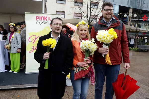 Udruga PINK obilježila Dan Narcisa na Cvjetnom trgu