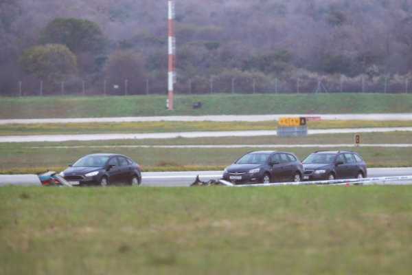 Dvoje ljudi poginulo u padu malog privatnog aviona prilikom polijetanja