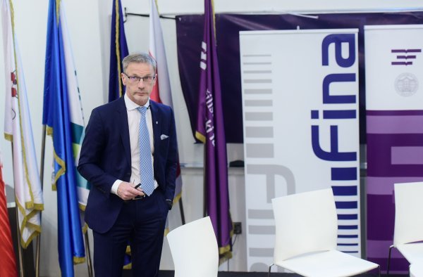 Panel '90 dana s eurom' na zagrebačkom Ekonomskom fakuletu