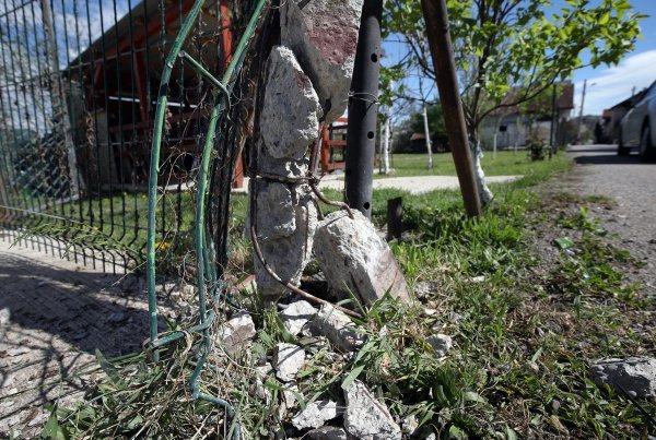 Mjesto gdje se policajac zaletio u betonsku ogradu u Susedgradu