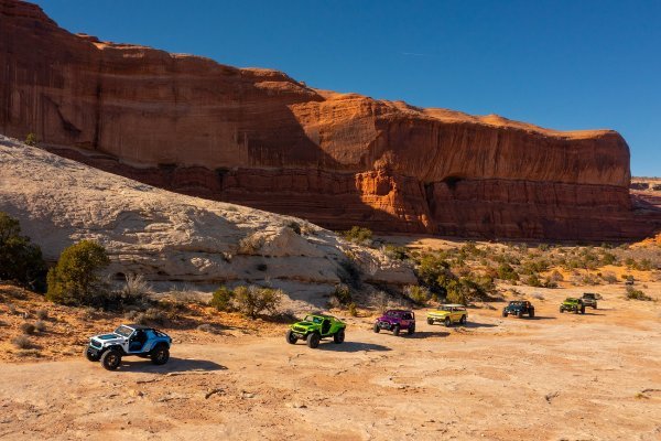 Impresivna linija 7 Easter Jeep Safari koncepata marke Jeep u Moabu, Utah, od 1. do 9. travnja